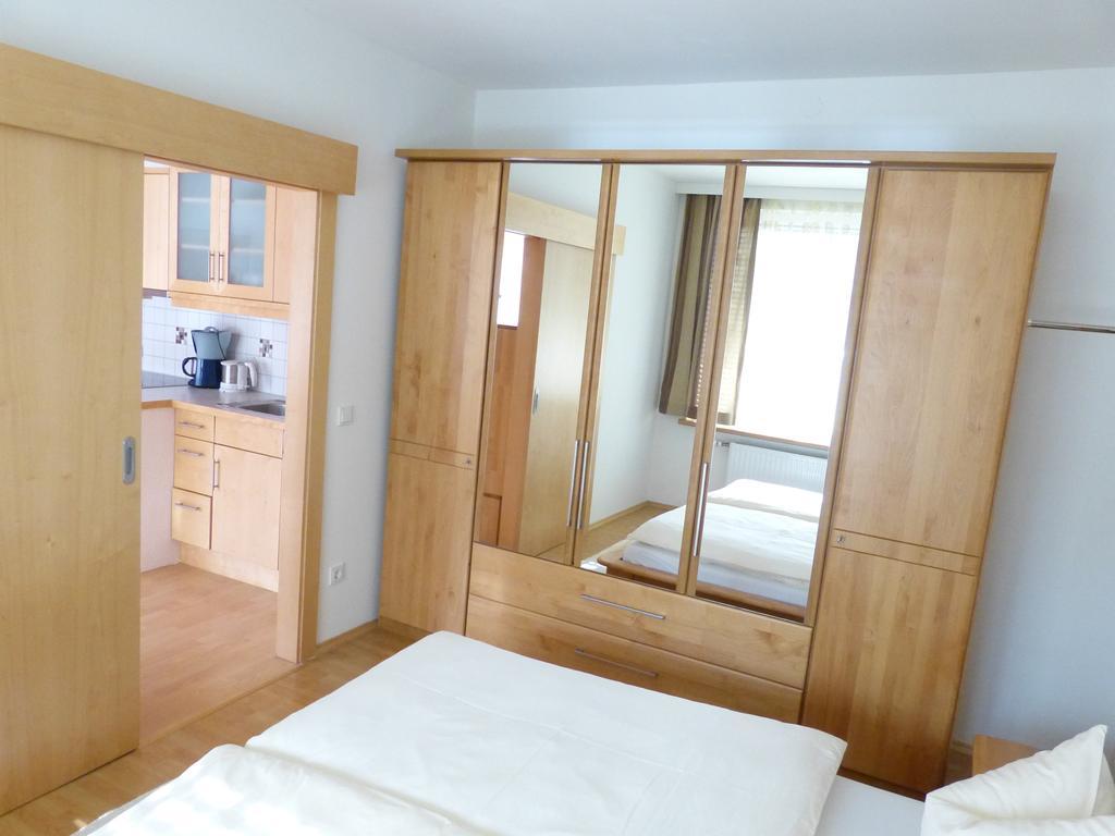 Sagmeister Loft Apartment Jenig Cameră foto